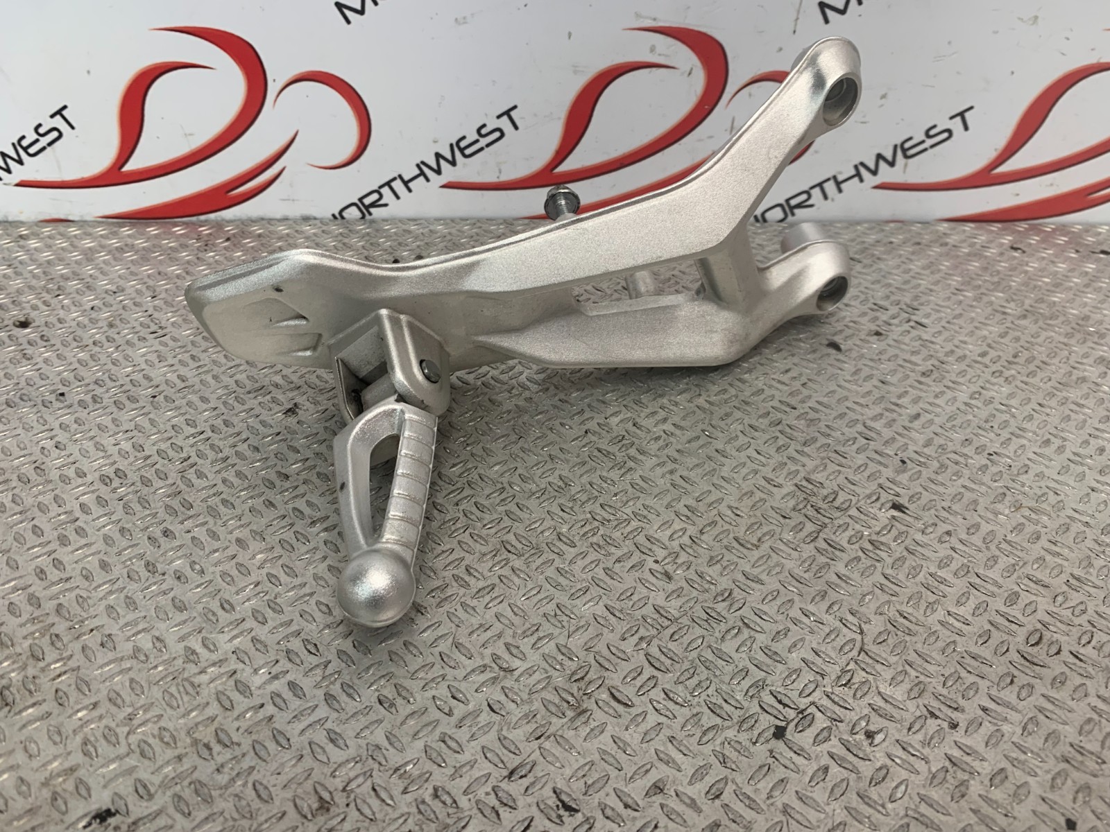 2023 BENELLI TNT 125 REAR HANGER FOOTREST BRACKET O/S TORNADO NAKED T REF A004