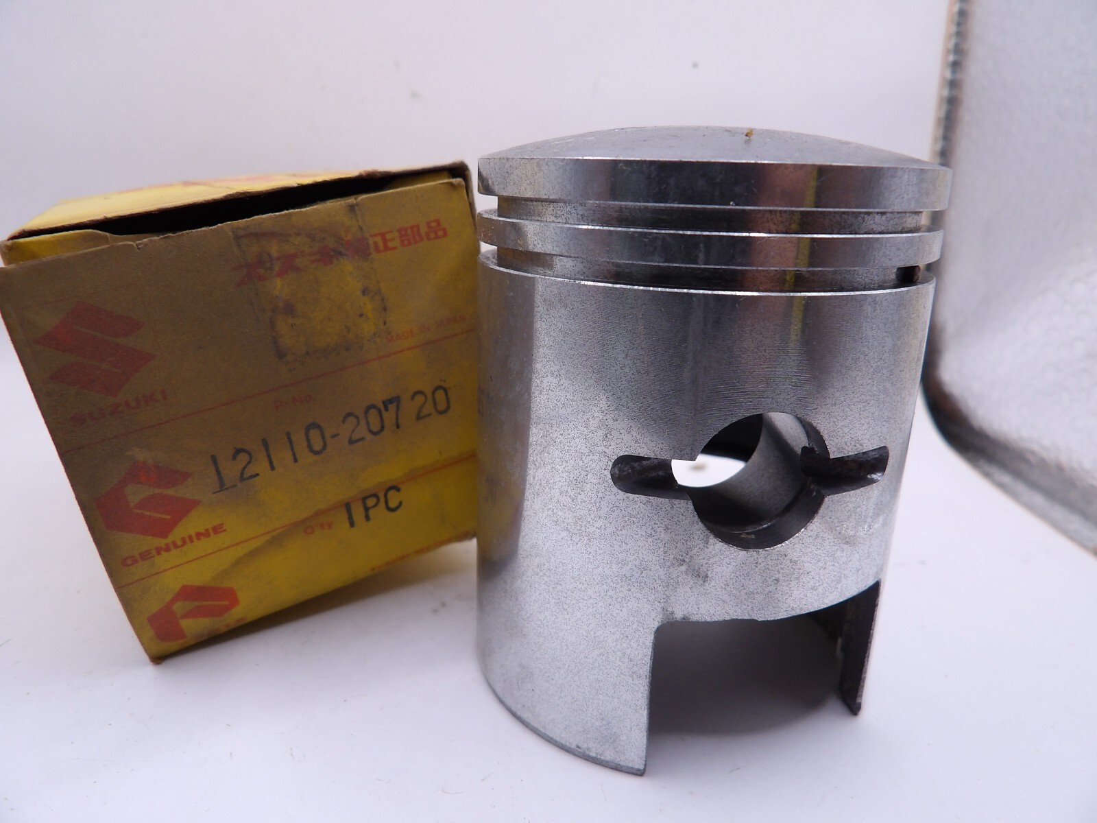 NOS Suzuki TC120 Trail Cat 69-71 Genuine Oversize Piston .50 2nd O/S 12110-20720