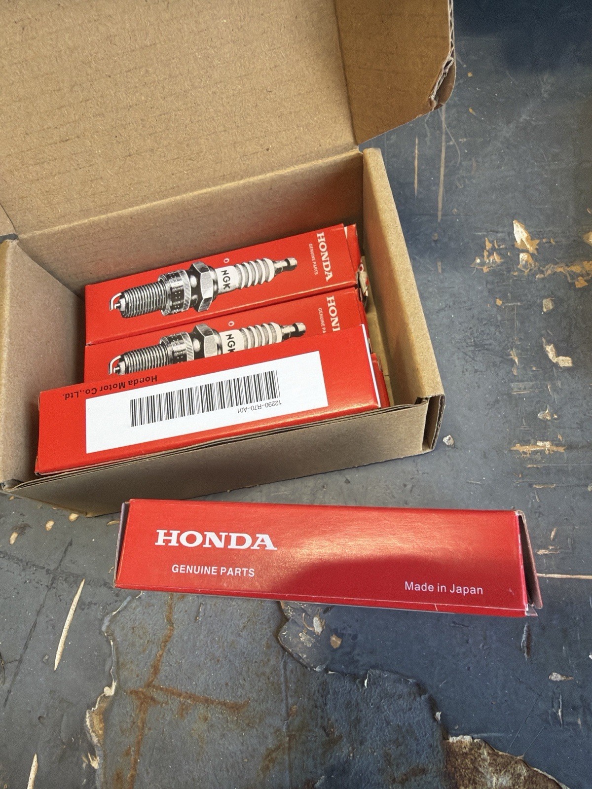Honda Genuine NGK Spark Plugs 12290-R70-A01 LZKR7B-11 (6 Pack, Made in Japan)