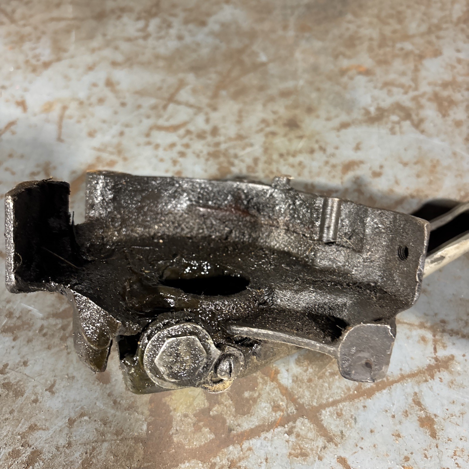 HARLEY 45 WL FLATHEAD SPROCKET KICKER COVER FITS 41 AND UP 34873-41 (50)