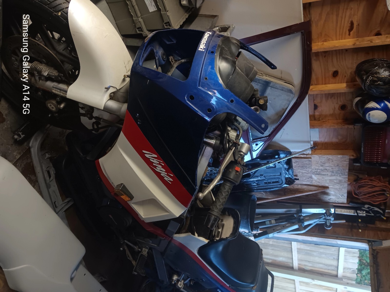 1984/85 Kawasaki Gpz600r Complete Bike Or Part Out