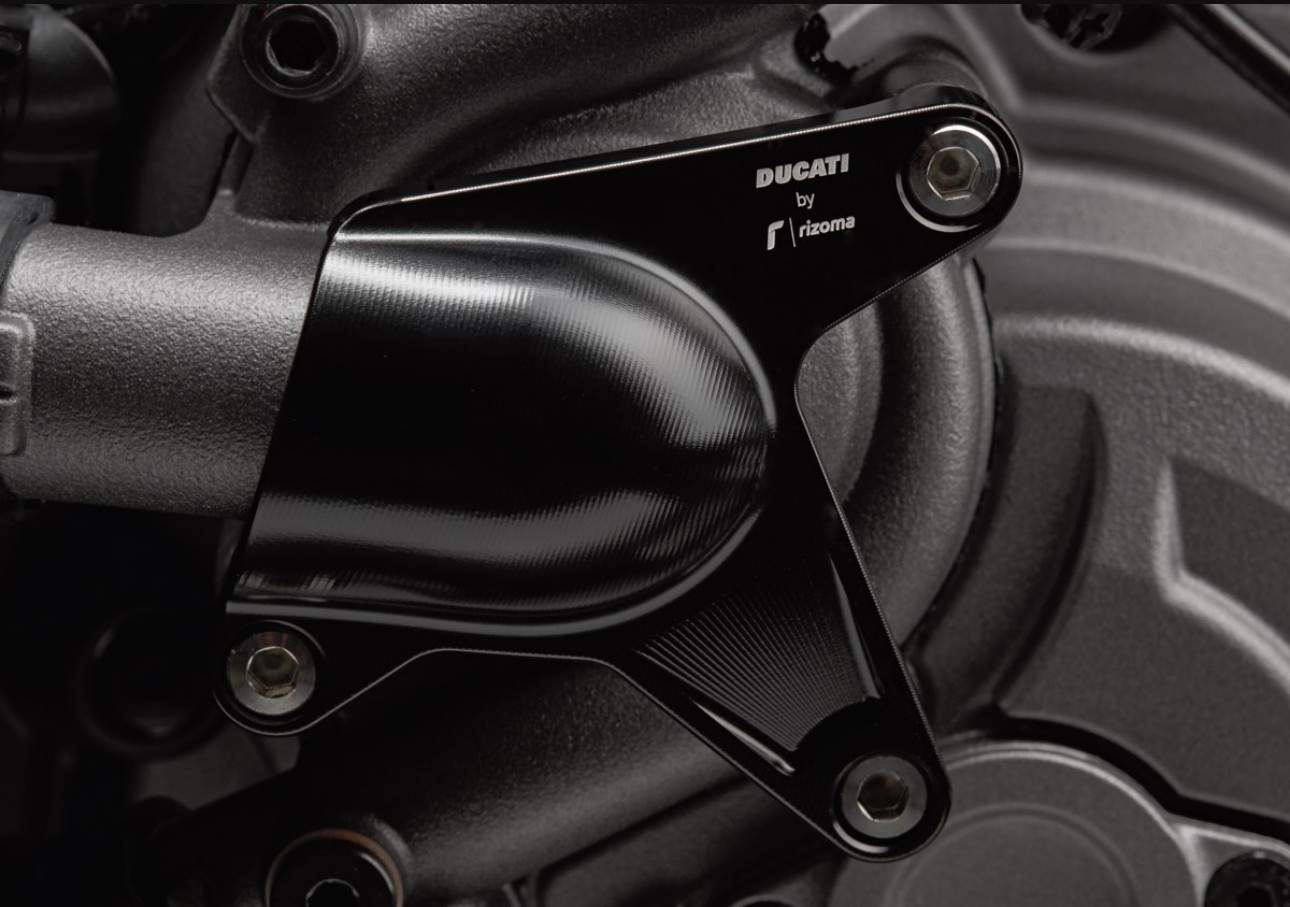 Ducati Billet aluminium water pump cover. 950 hypermotard