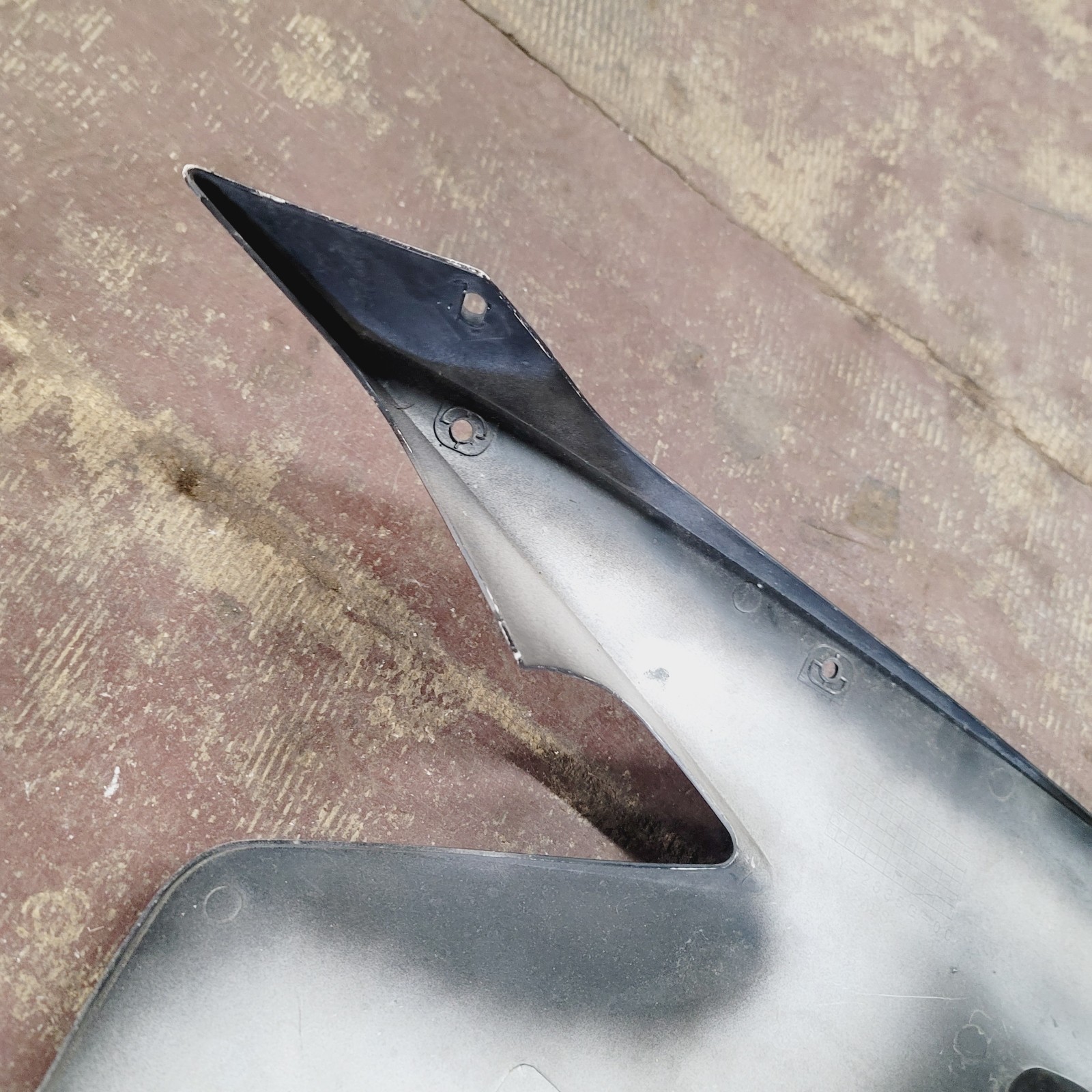 2004-2006 YAMAHA YZF R1 LEFT MID UPPER SIDE FAIRING COWL PLASTIC Aftermarket