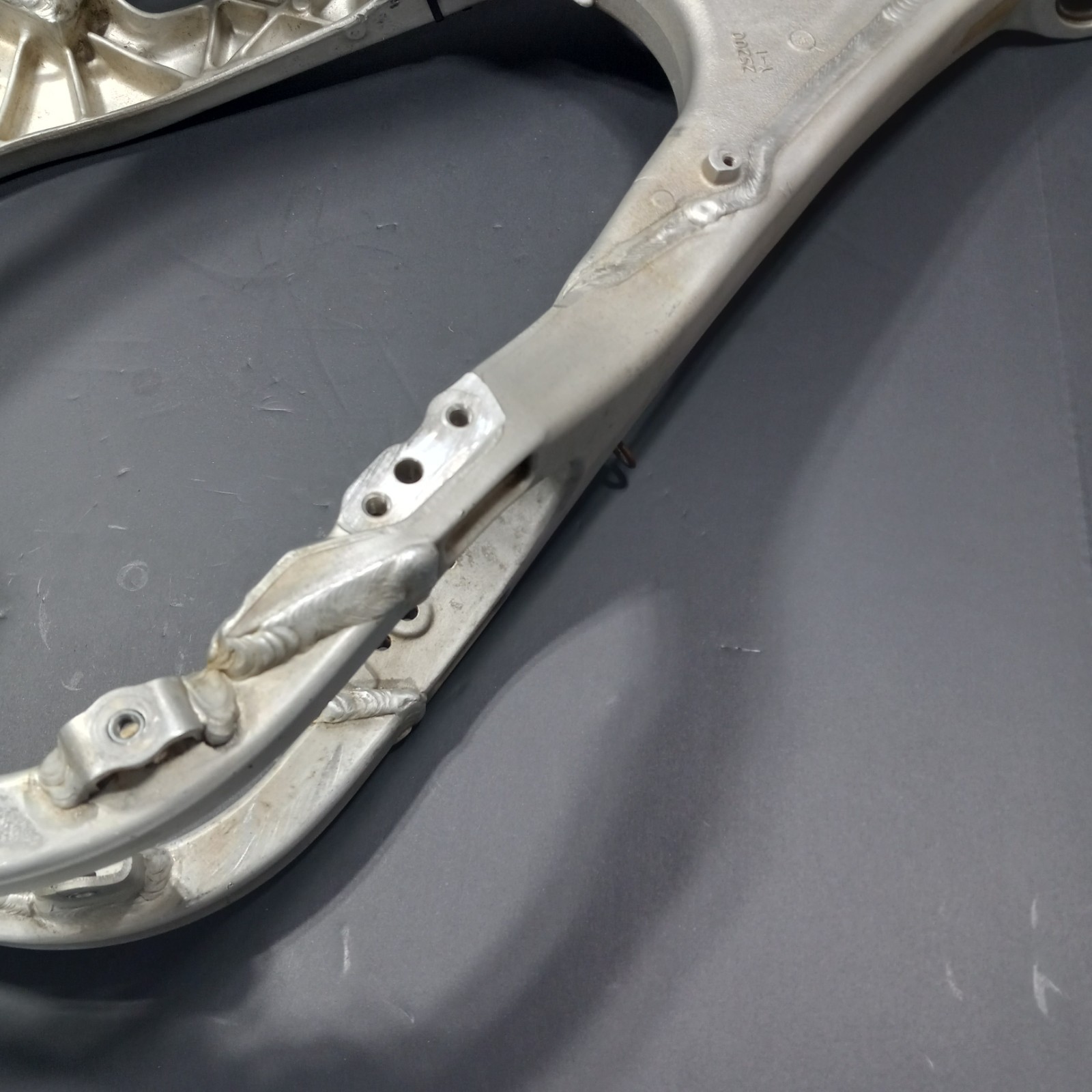 2009 Yamaha YZ450F Frame Assembly Chassis OEM 34P-21101-01-00 06-09 YZ450