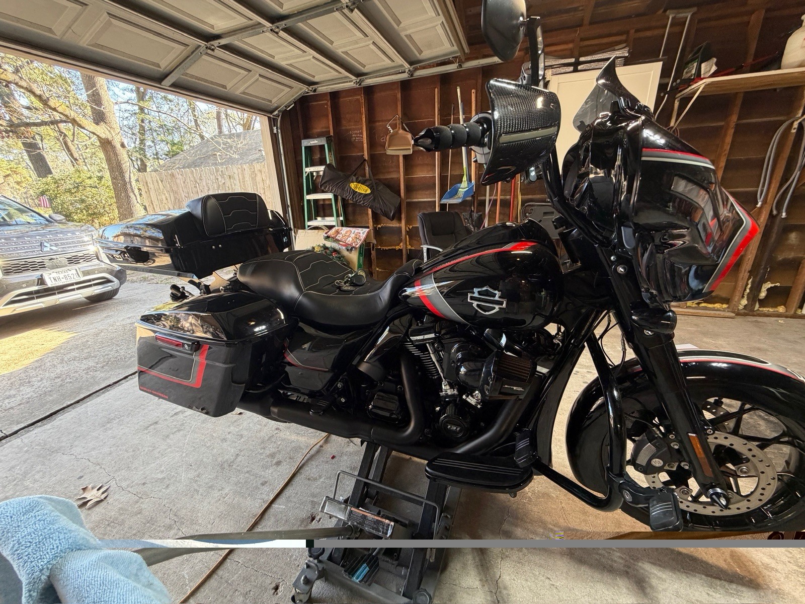 3m Custom Design Partial Wrap For A Harley Streetglide