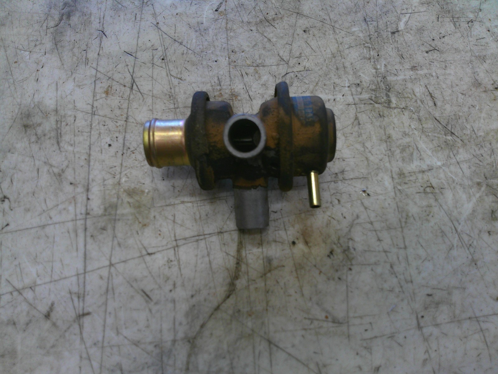 1999-2003 Kawasaki ZR-7 ZR750F air valve