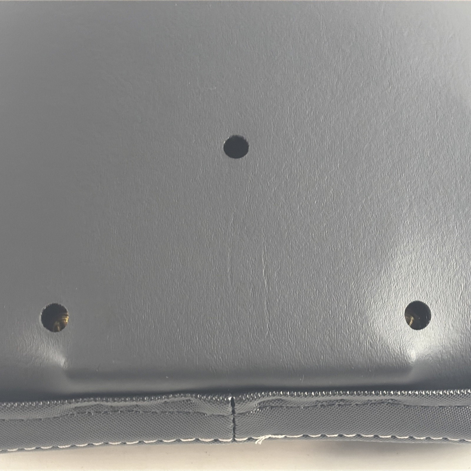 HARLEY DAVIDSON GENUINE SMOOTH OVAL PASSENGER BACKREST PAD KIT 52300734