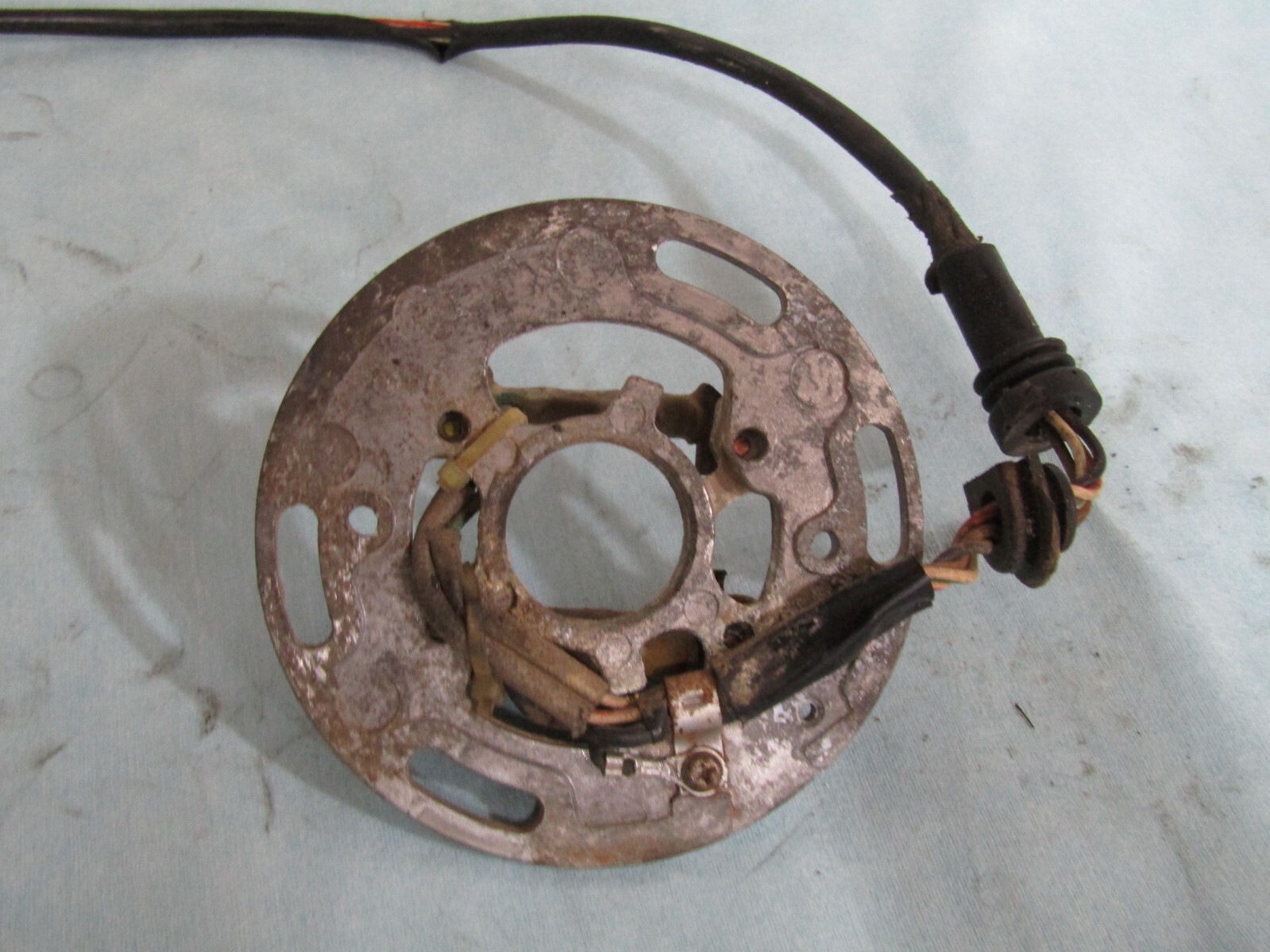1991 YAMAHA YZ125 STATOR GENERATOR 3SR-85510-10-00 MAY FIT OTHER YEARS