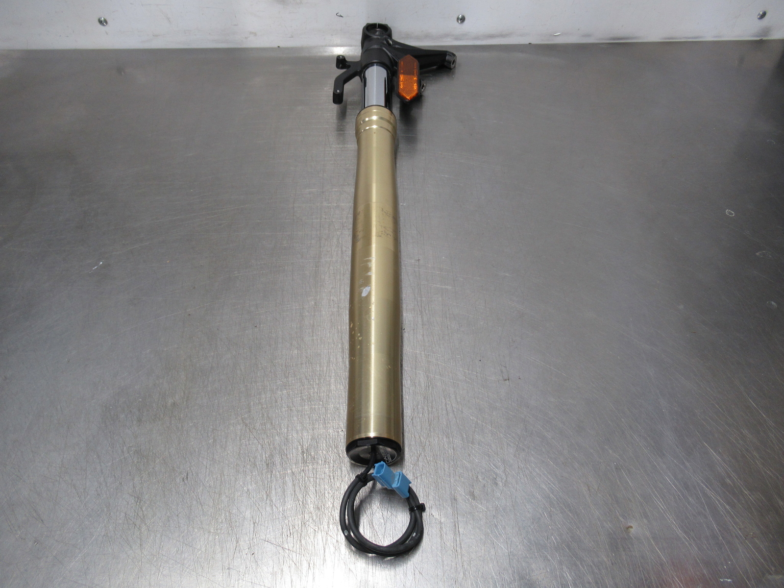 EB1286 2021 KAWASAKI Z H2 1000 ZR1000LM RIGHT HAND FORK ASSEMBLY