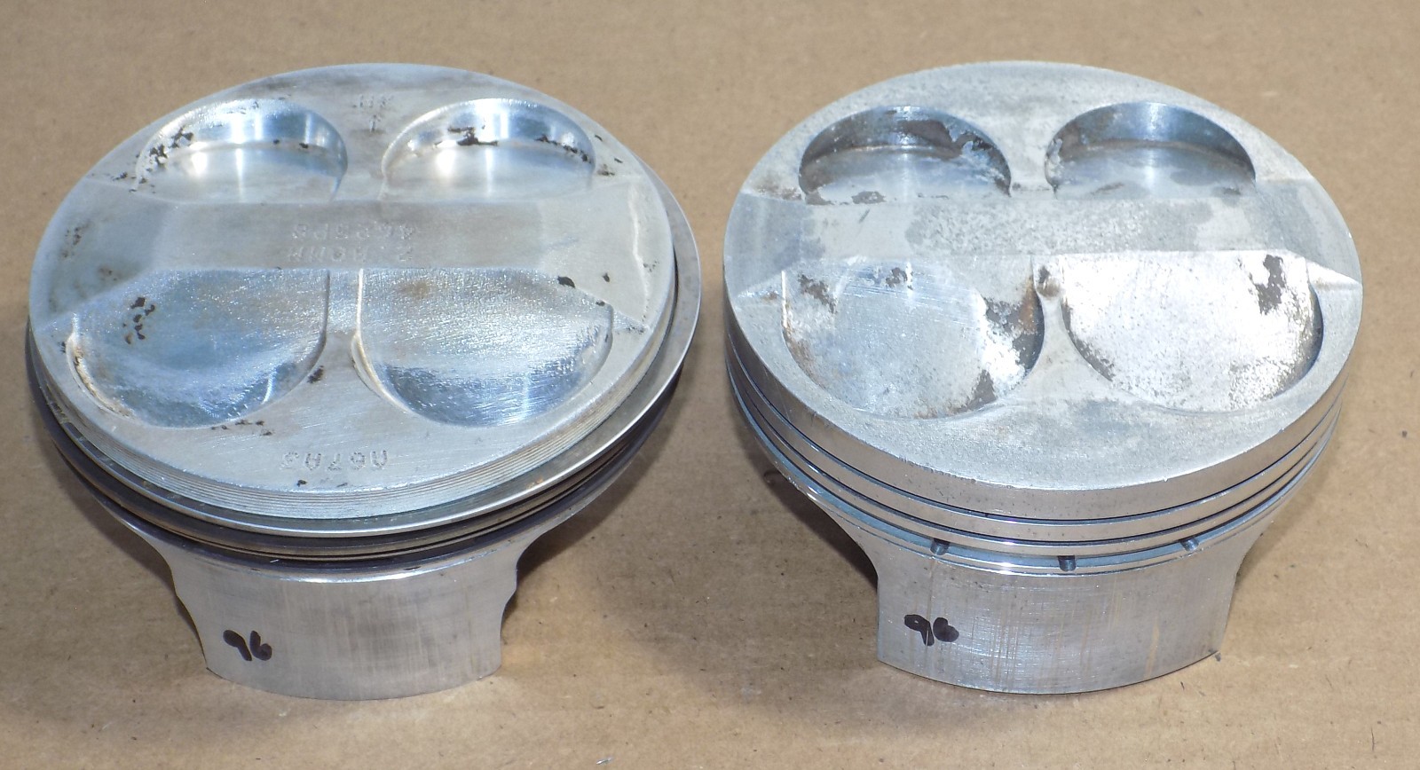 Hi-Comp Pistons Set (96mm) w Rings, Wrist Pins Ducati 916 916SPS 748 748S 748SPS