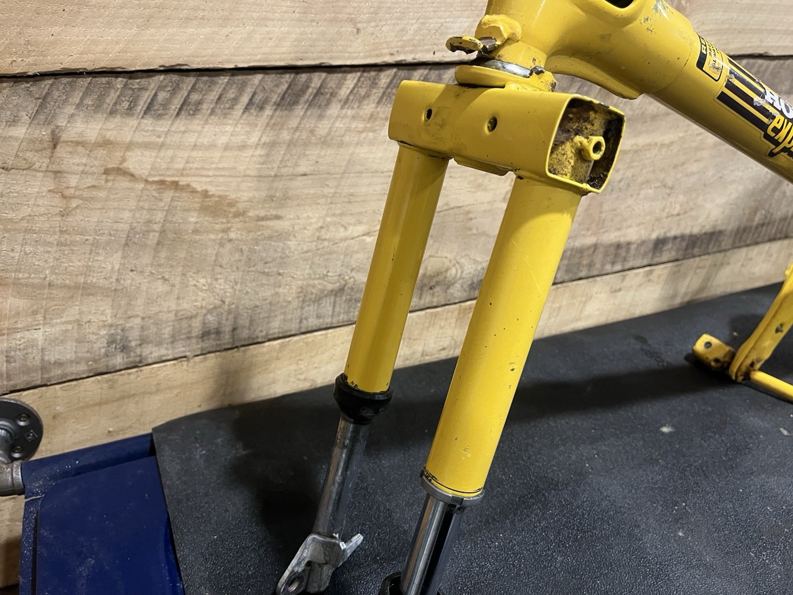 Honda Express NC50 Frame Front Forks 50100-147-970ZC PARAKEET YELLOW