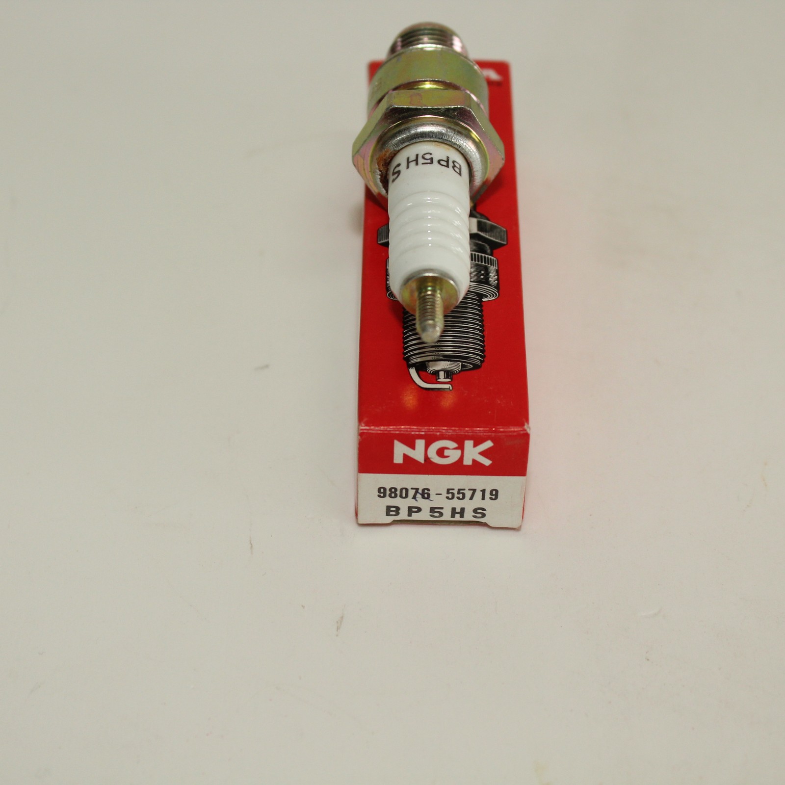 Honda 98076-55719 NGK BP5HS Spark Plug