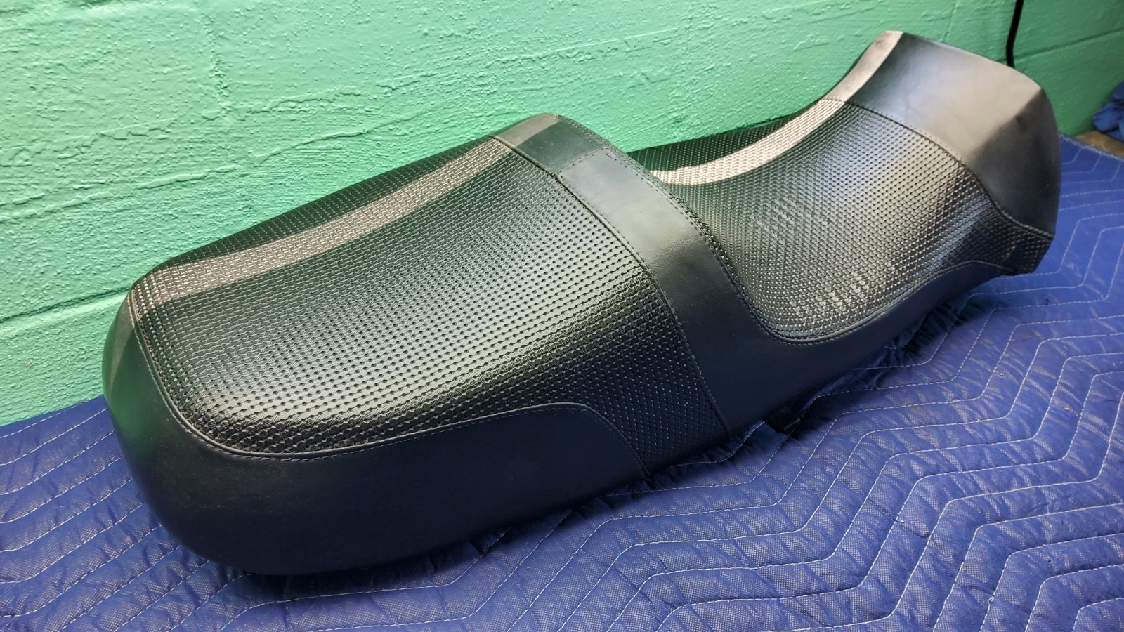 Corbin Moto Guzzi Seat For 850T 74–75, V1000 G5 78–85 – See Description