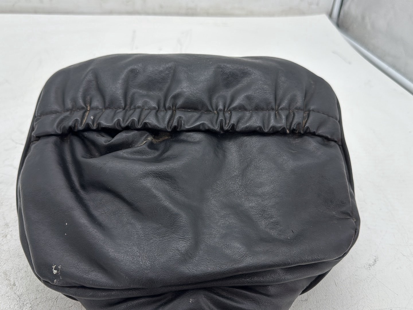 2000 Harley Electra Glide Ultra OEM Adjustable Rider Driver Backrest Pad