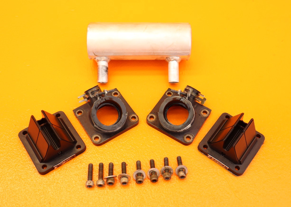 1987 – 2006 Yamaha Banshee Yfz350 Air Intake Boot Reed Valve Cage Set