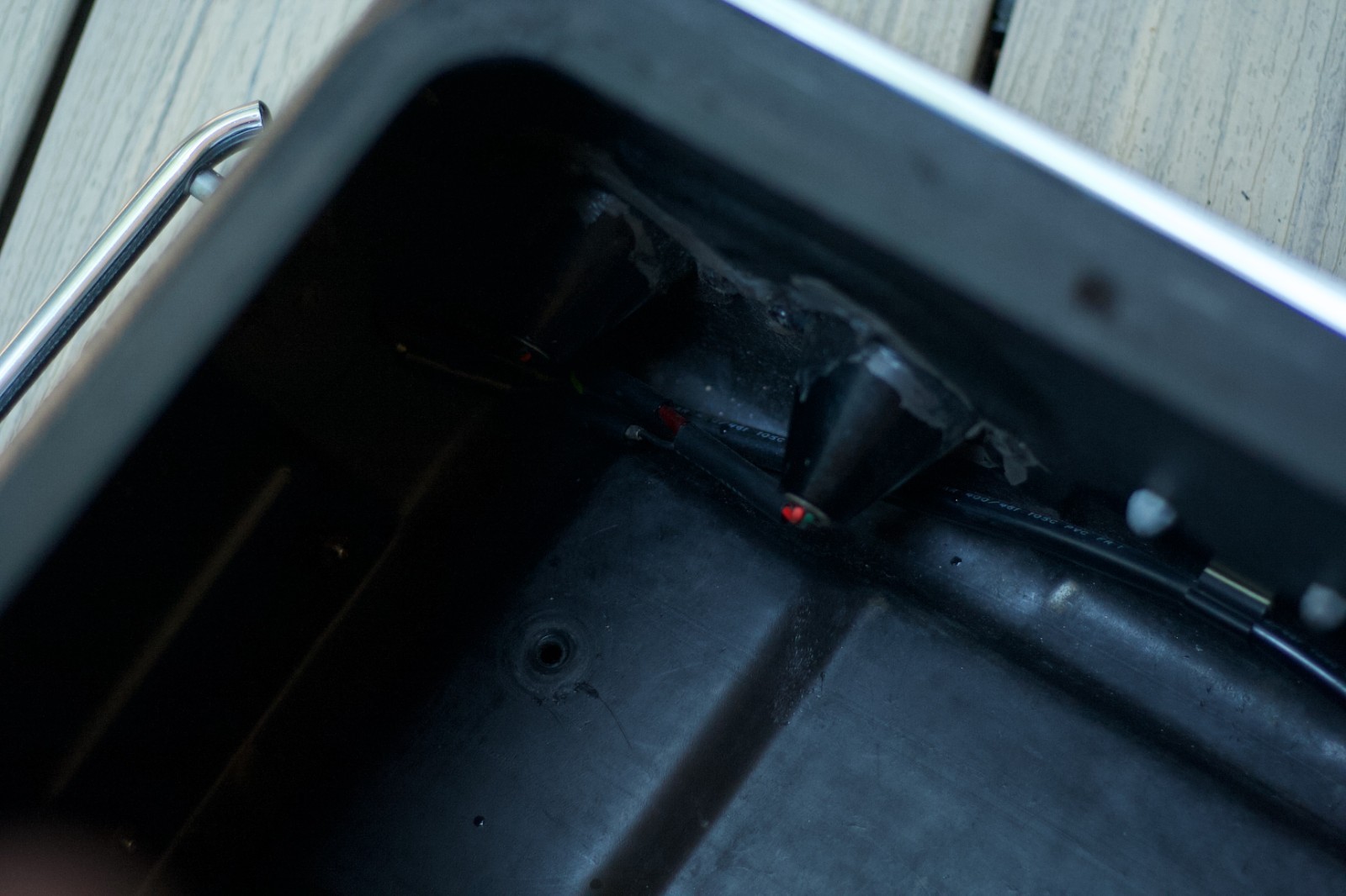 Vetter Trunk with Keys and Bracket
