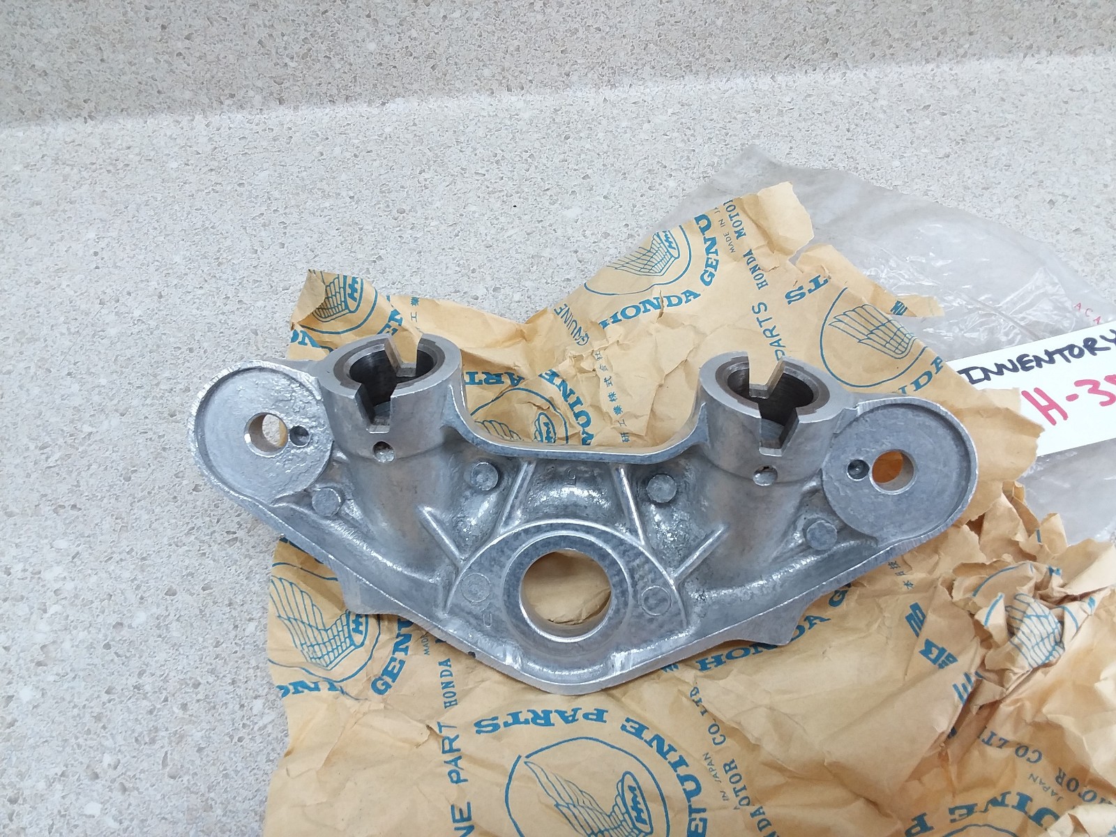 VTG NOS 1968-1971 Honda Trail Z50 CT70 Top Handlebar Holder Crown #53131-098-670