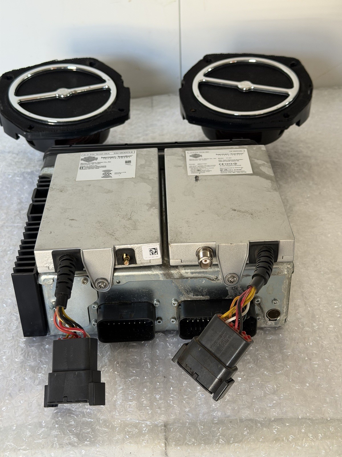 Harley Davidson Radio 76160-06 CB Module 76236-06C XM Module76165-06A Speakers