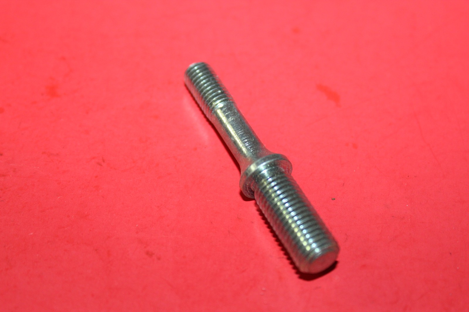 NOS HONDA 75 76 CR250 MR250 ELSINORE CYLINDER STUD BOLT OEM # 90032-381-000