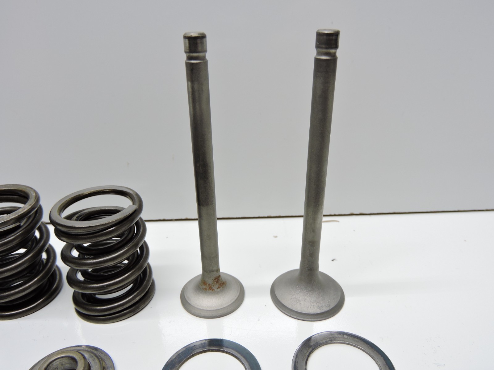 1973-76 Honda XR75 Cylinder Head