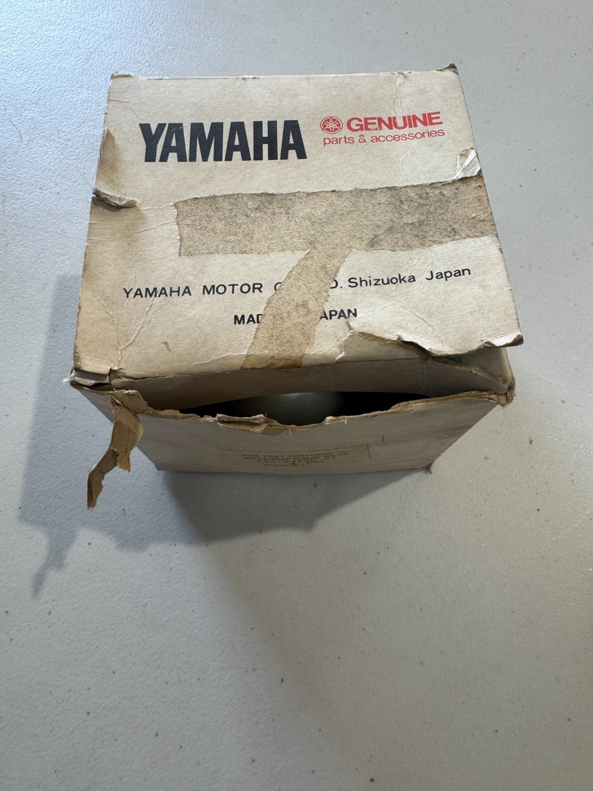 NOS OEM Genuine Yamaha Head Lamp Lens Assembly 6V RS100 DT175 443-84120-61-00