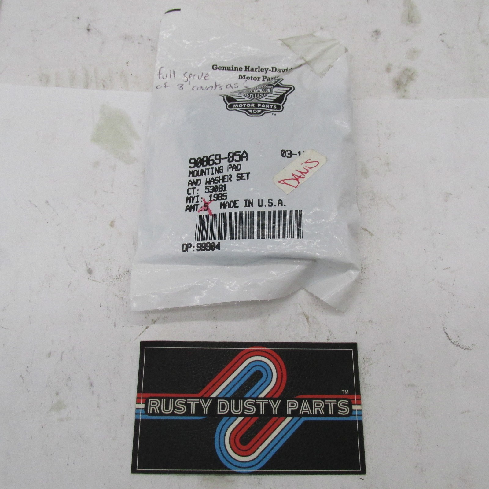 Lot of 12 Harley OEM NOS Tour-Pak Nylon Mounting Pad & Washer Set 90869-85A