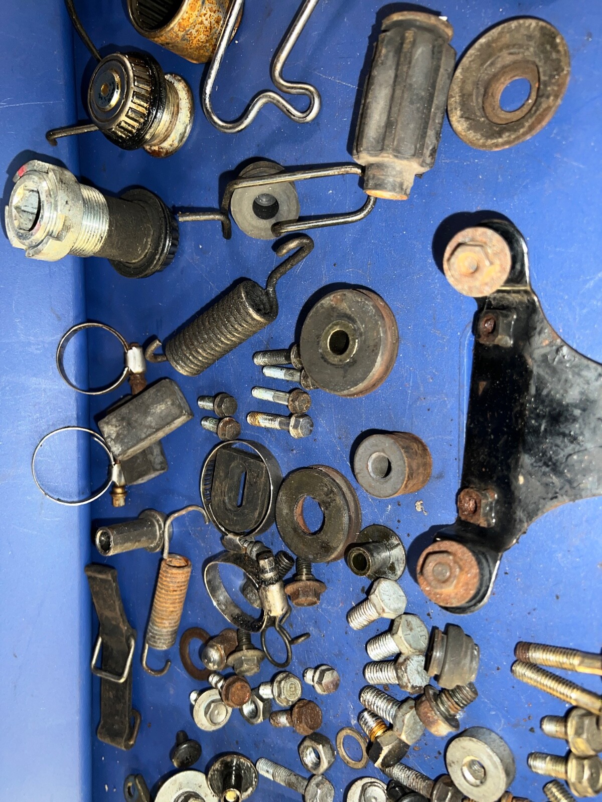 HONDA Shadow Spirit VT 1100 VT1100C1 misc bolts screws spring Bracket mount nuts