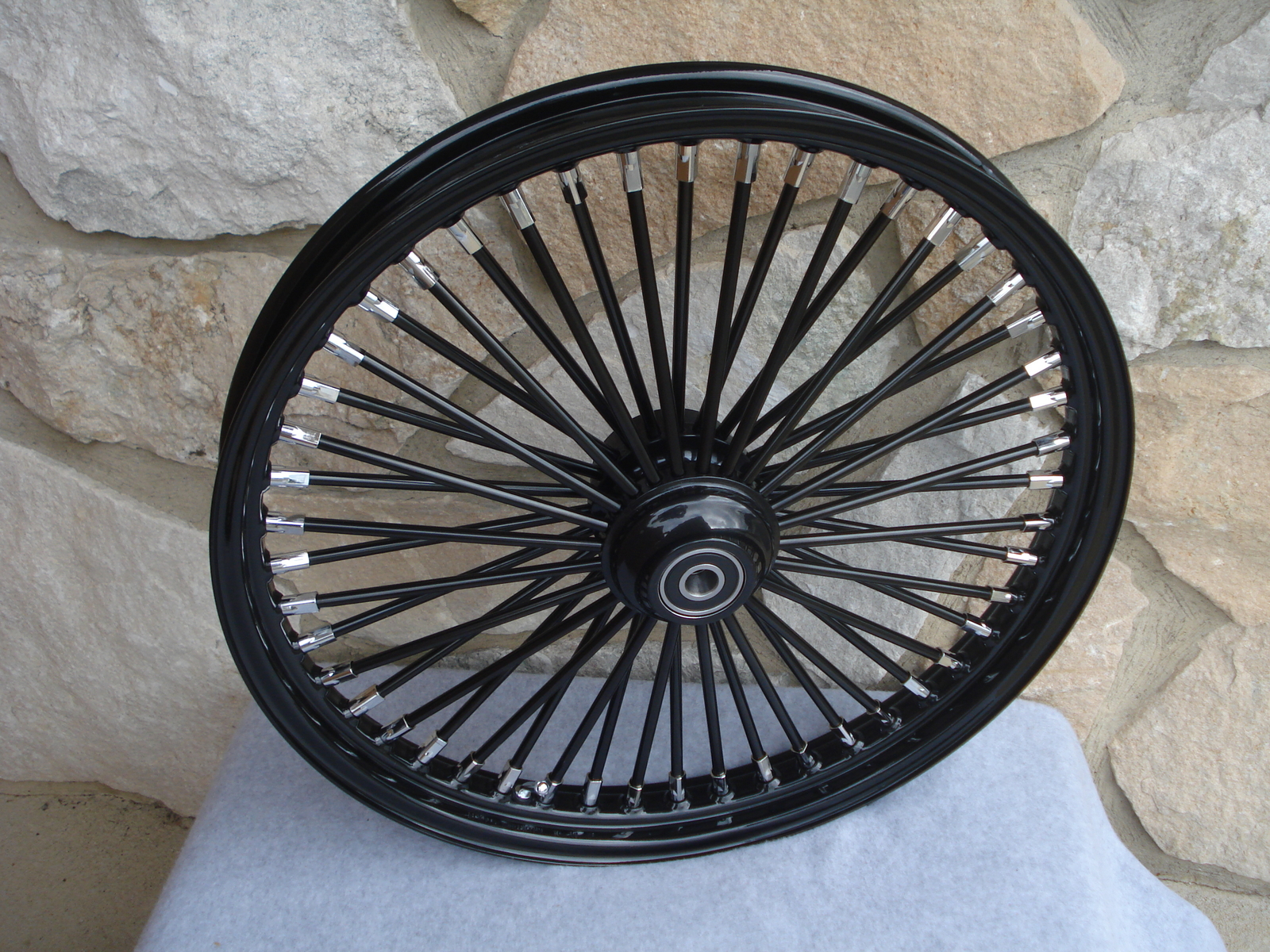 21X2.15 BLACK FAT SPOKE S DISC FRONT WHEEL HARLEY SPORTSTER 00-07 DYNA NG 00-03