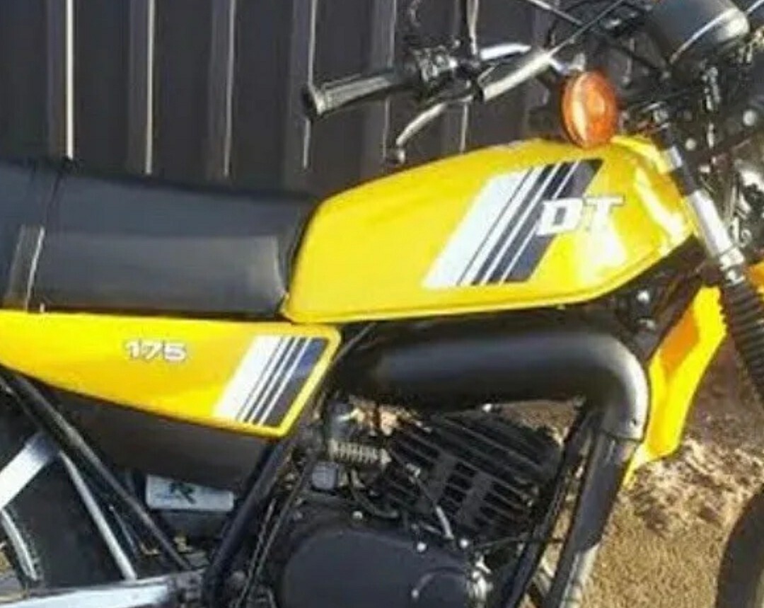 Yamaha DT175MX UK 1981 Full Decal Kit, Black and White