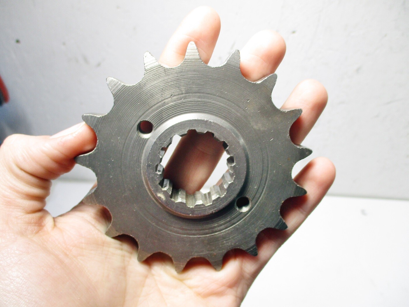 HONDA CB750 NOS JT FRONT DRIVE SPROCKET 17 T JTF33917 CB 750 900 1000 1100 lm
