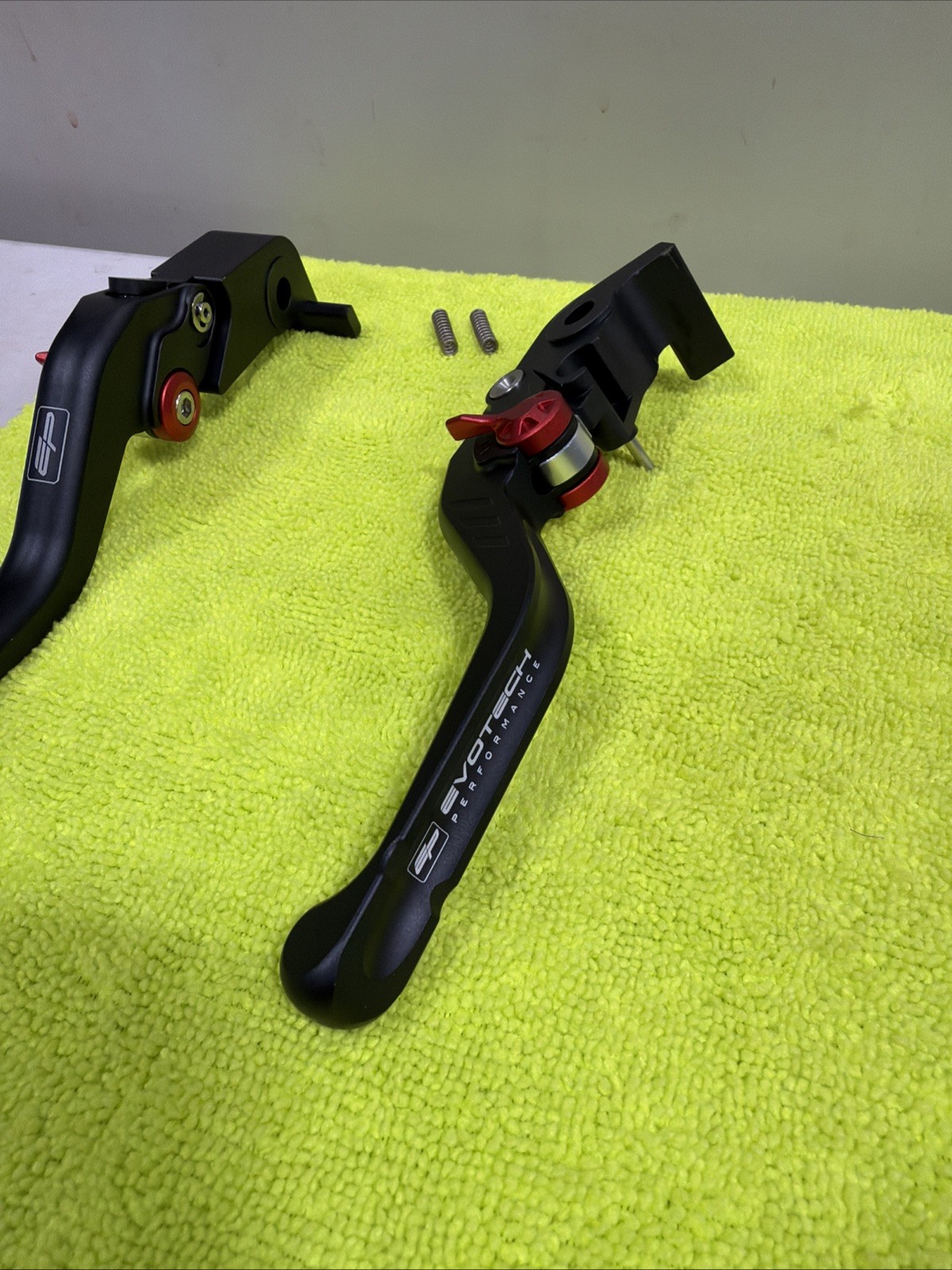 Evotech Evo Short Clutch and Brake Lever Set – Ducati Diavel V4 Like New! In USA