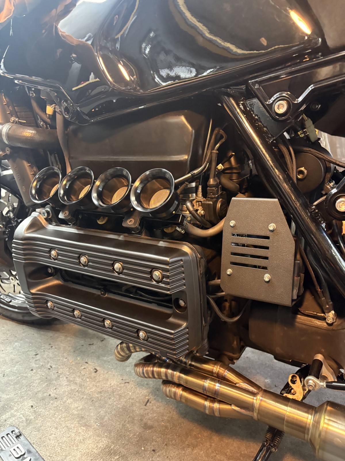 BMW K100 Velocity Stack (Decorative) for BMW K100 K100RS- BLACK