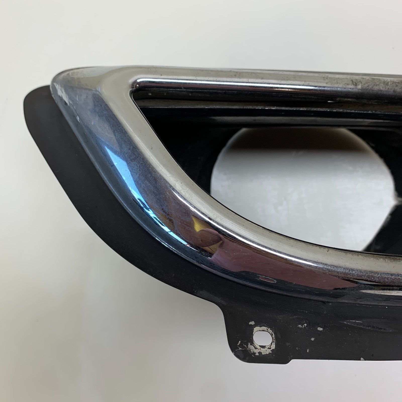 2014- 2016 Cadillac CTS Rear Right Side Exhaust Tip Bezel Sleeve 22753150 OEM