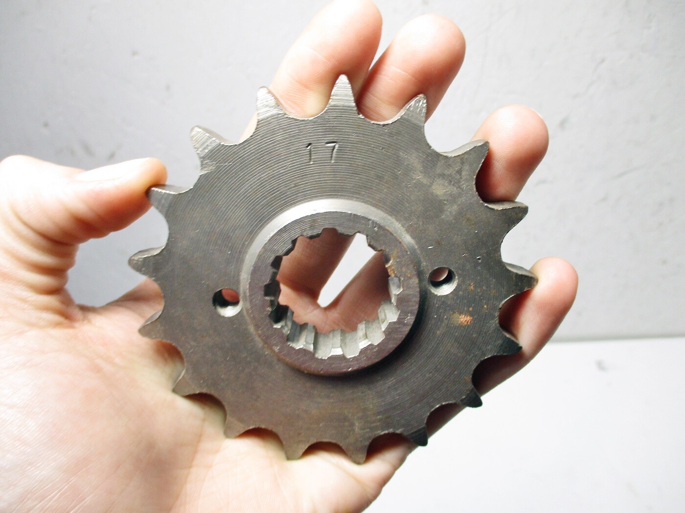 HONDA CB750 NOS JT FRONT DRIVE SPROCKET 17 T JTF33917 CB 750 900 1000 1100 lm