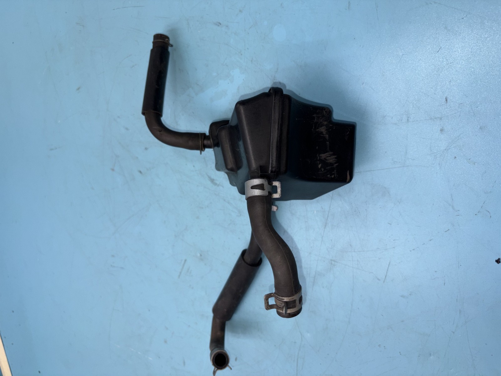 2003 03-04 Kawasaki KLX400SR Breather Separator