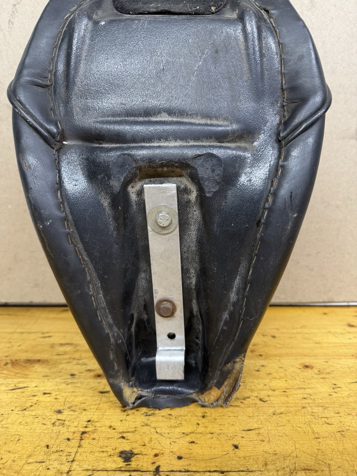 Harley-Davidson EVO Sportster Corbin Flame Seat
