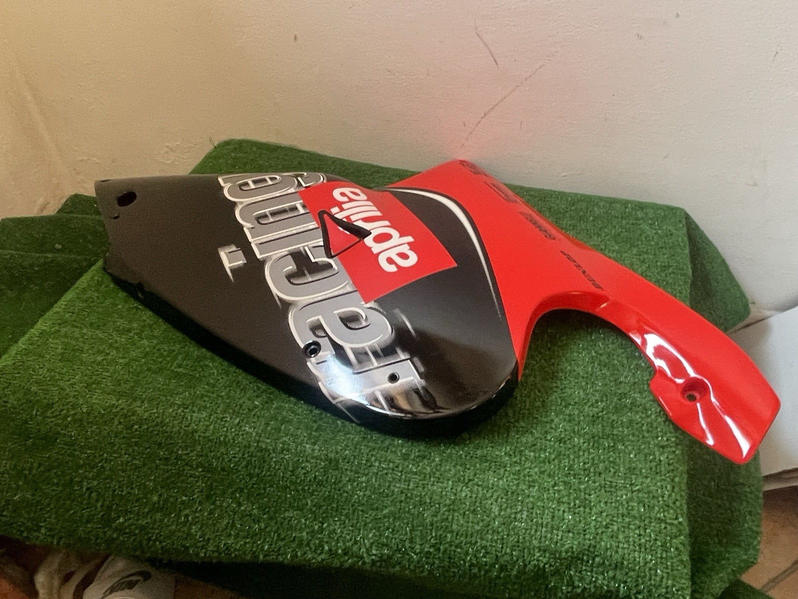 ORIGINAL APRILIA RS50 1999-2005 RIGHT SIDE FAIRING