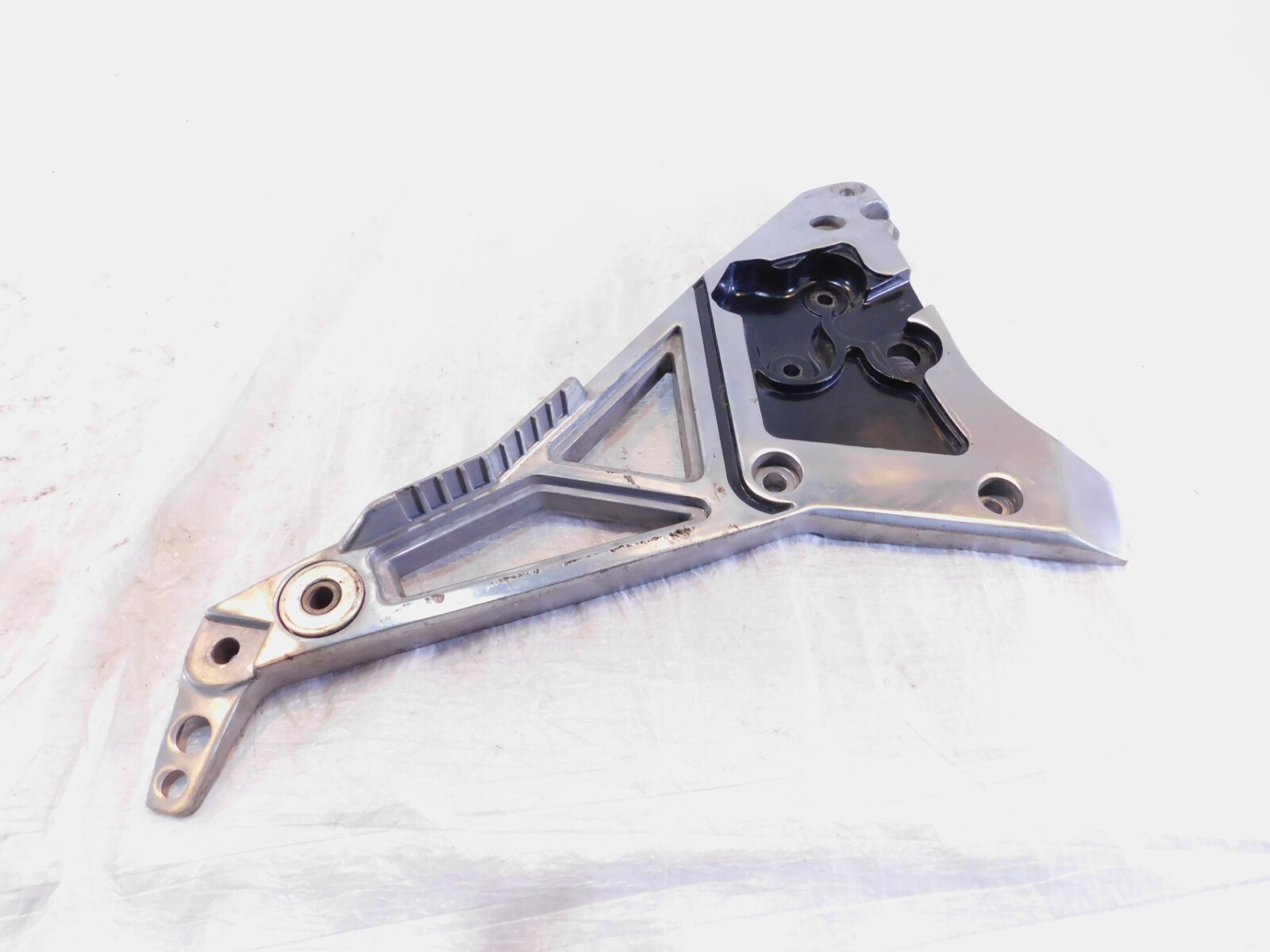 1984-1987 Yamaha FJ1100 FJ1200 Left Front/Rear Footrest Foot Peg Bracket Mount