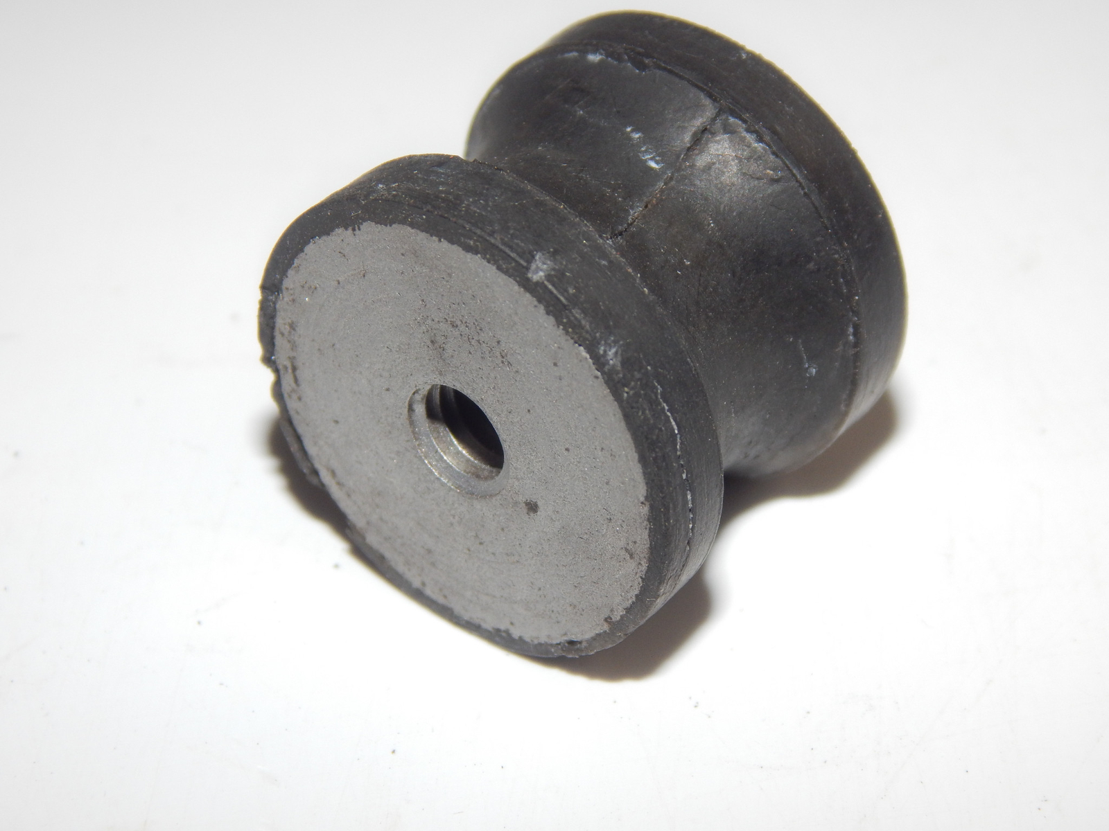 RUBBER ANTIVIBRANT MOUNT SILENT BLOCK BUSHING D=30mm H=25mm SCREW D=8mm CAR BIKE