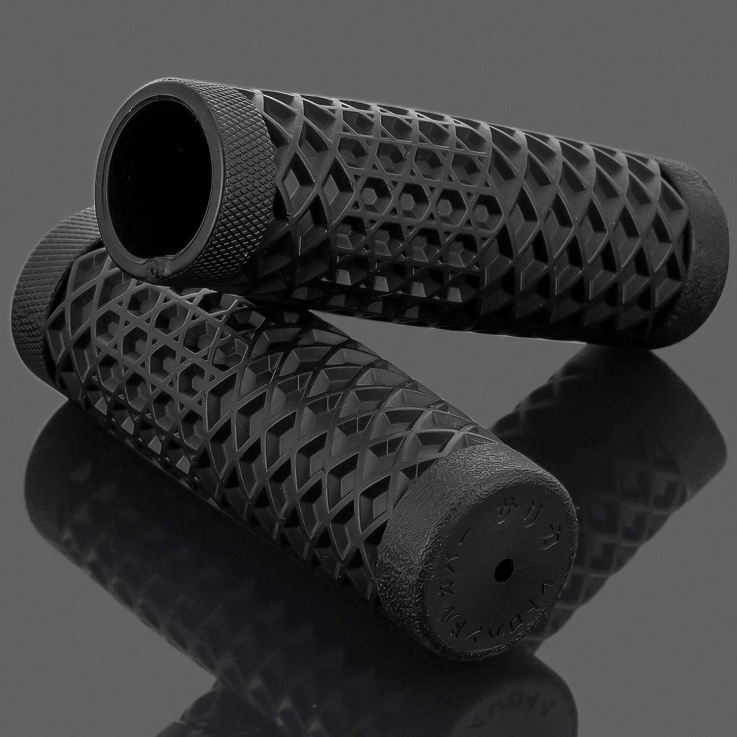 NEW 1″ 25mm Motorcycle Handlebar Rubber Hand Grips For Harley Bobber Chopper