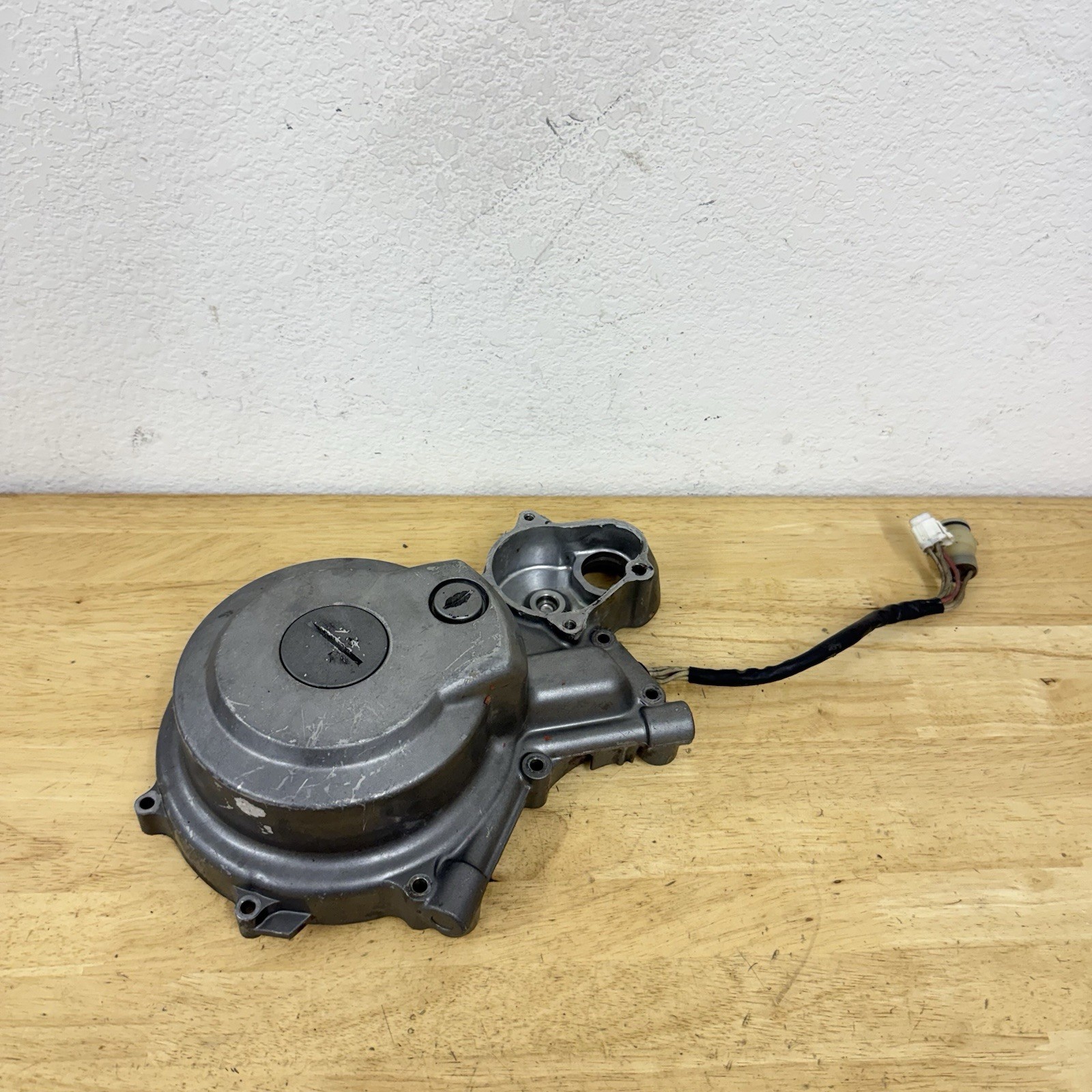 2003 Yamaha Raptor 660 OEM Stator Cover Magneto Left Case (01-05) #84