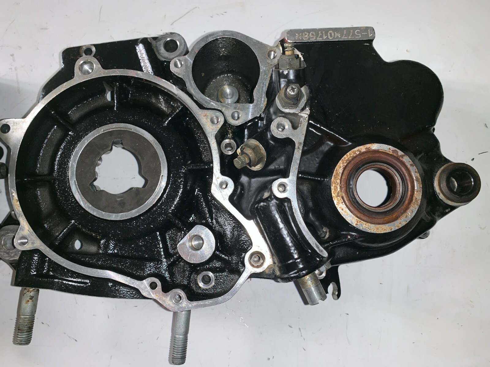 2001 KTM 400 LC4 OEM SET CRANKCASE LEFT RIGHT TRANSMISSION BOX BOTTOM END