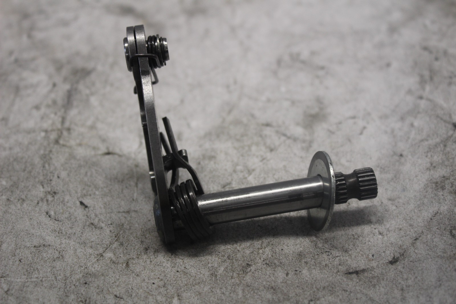 SHIFTER PAWL LEVER ASSY 34972-00 2001 H-D SOFTAIL DEUCE FXSTD