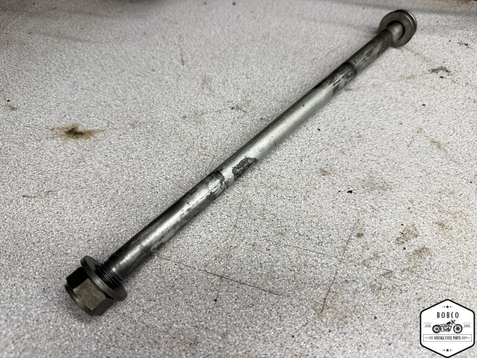 1981 Honda CM400C SWINGARM MOUNT PIVOT BOLT U1-6547.ADT