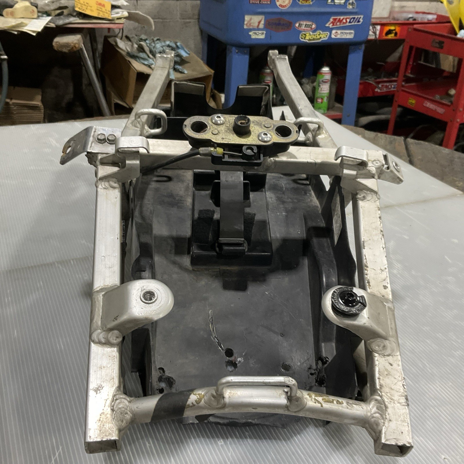 2001-2003 SUZUKI GSXR 600 750 01-02 GSXR 1000 OEM REAR SUBFRAME W/ Battery Tray