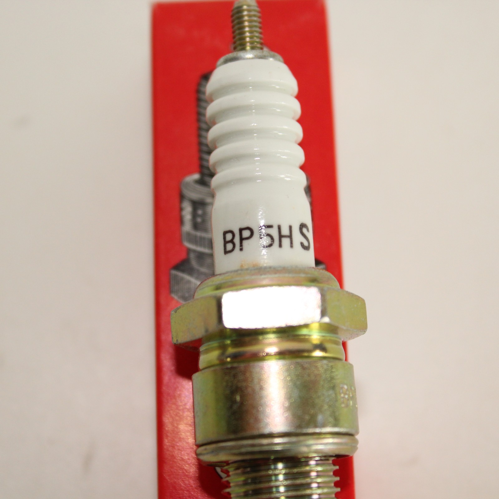 Honda 98076-55719 NGK BP5HS Spark Plug