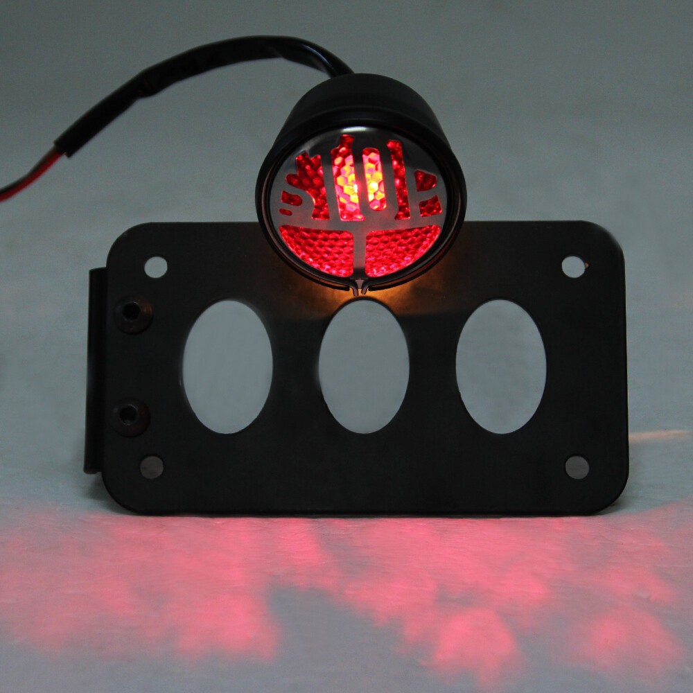 Motorcycle Side Mount Tail Light License Plate Bracket For Harley Chopper Bobber