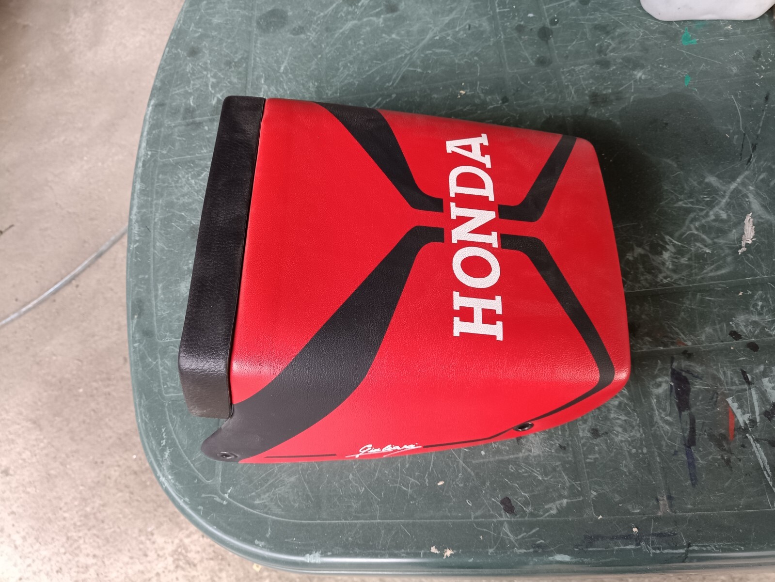 HONDA VF500 F F2 GIULIARI COVER SEAT NEW GENIUNE