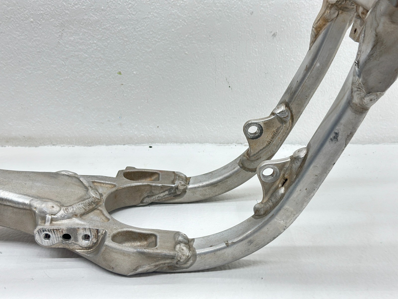 2021 Yamaha YZ450F Frame Main Chassis Hull Body Front 450F OEM B2W-21101-01-00✅