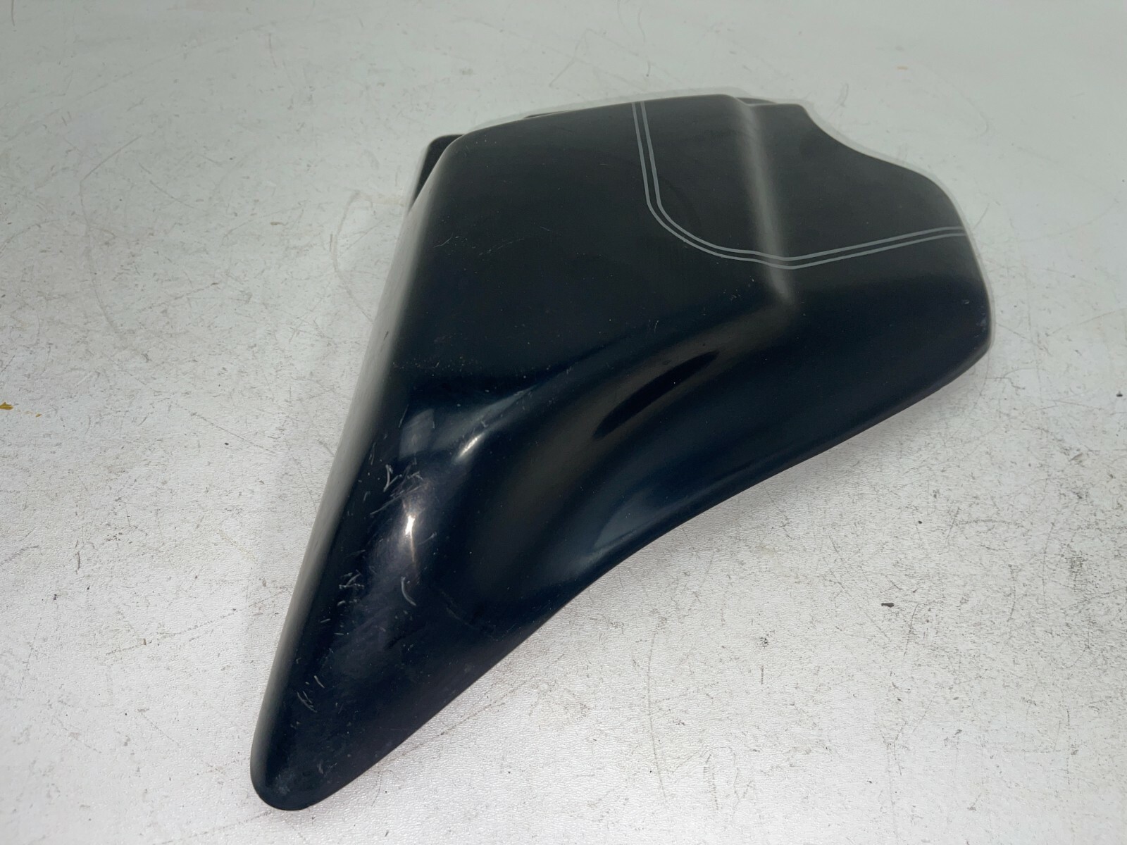 2004 HARLEY DAVIDSON ULTRA CLASSIC ELECTRA GLIDE SIDE FRAME COVER LEFT